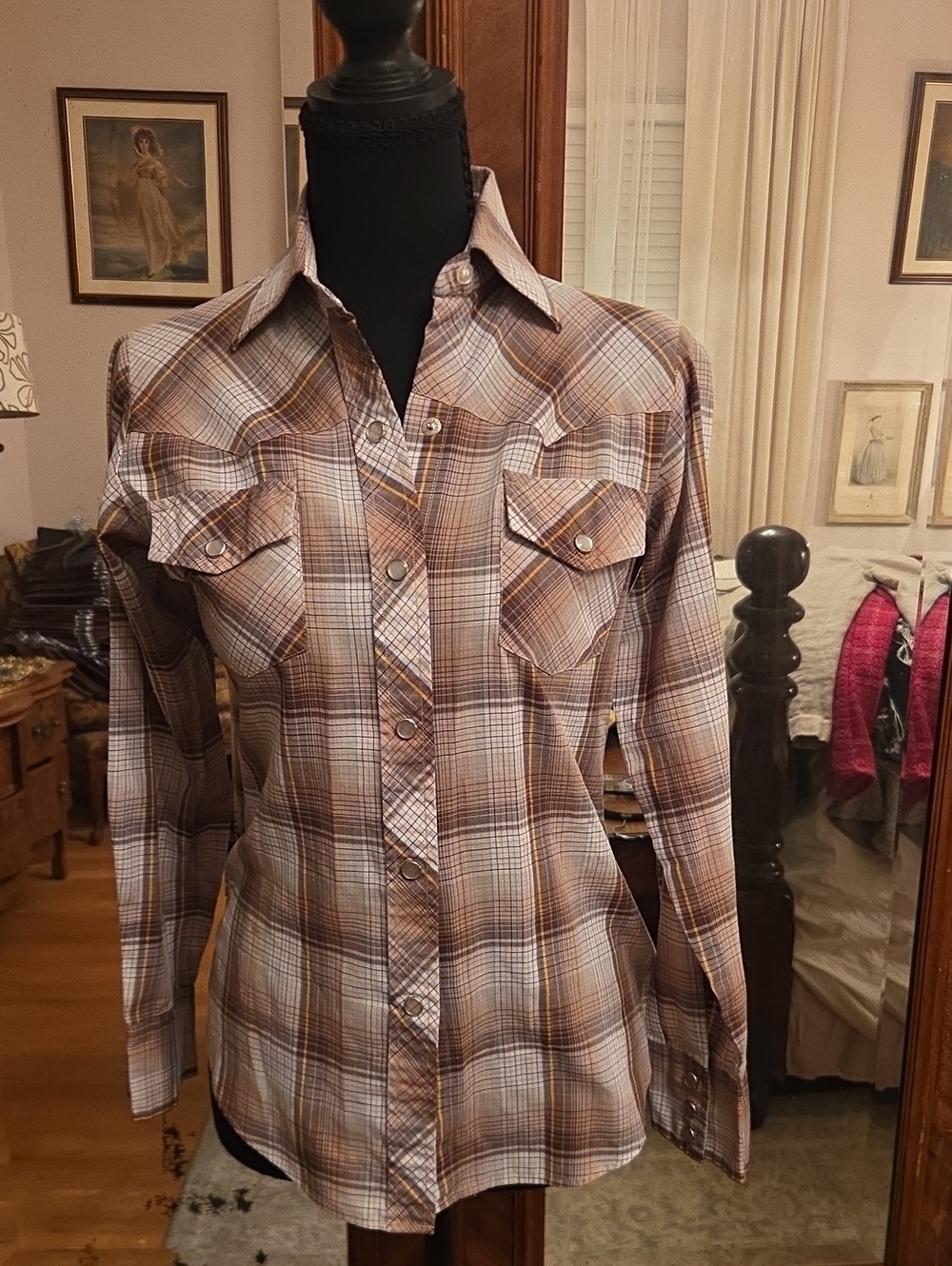 Classic Plaid Ladies Pearl Snap Shirt in Brown and Cream